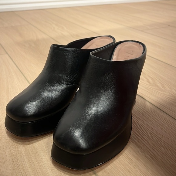 Vicenza closed toe heel - Picture 3 of 5